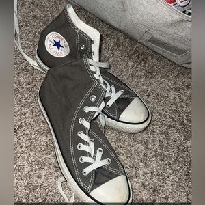 Grey Hightop converse